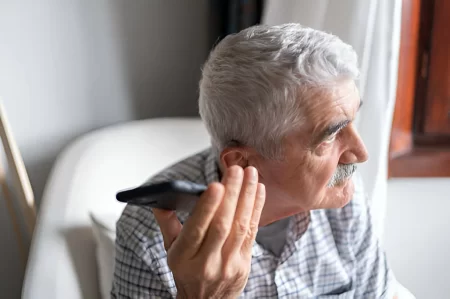 5 Early Signs of Hearing Loss